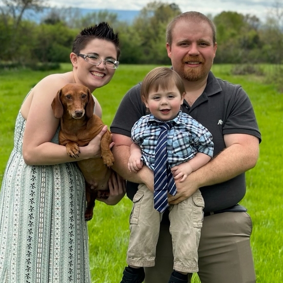 Meet your Posher, Cheyenne - Picture 1 of 2